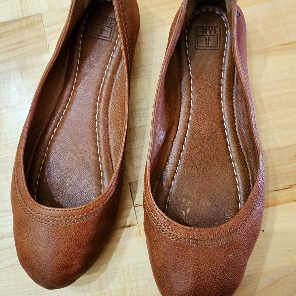 EUC FRYE Carson Ballet Cognac 6.5 - Picture 6 of 6
